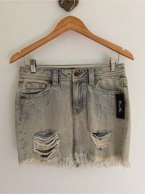 Miss Me NWT Hi Rise Distressed Denim Mini Skirt Size 27 Y2K